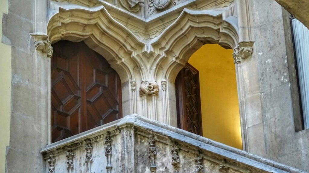 Ruta de los palacios góticos de Valencia. CaminArt
