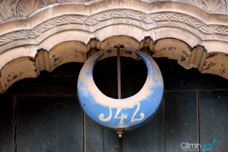 Ruta Camins per Benicalap visitando la fábrica La Ceramo y alquerías históricas con CaminArt