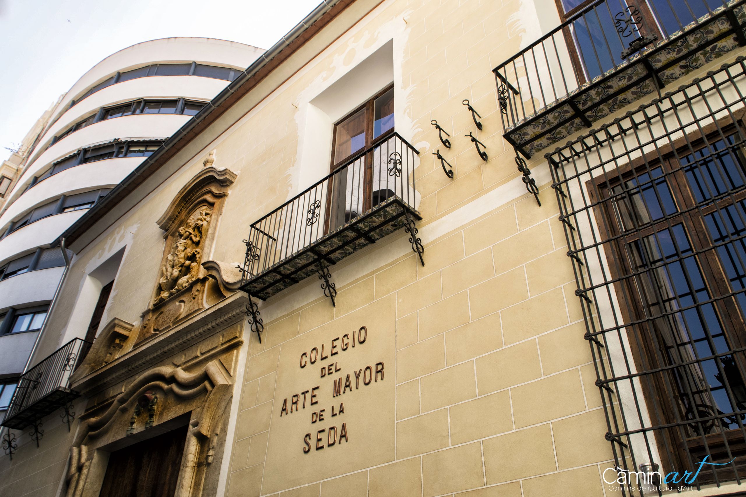 Ruta de la Seda Valencia: Historia del Barrio de Velluters 8 Ruta Seda Valencia barrio Velluters Colegio Arte Mayor Seda Lonja
