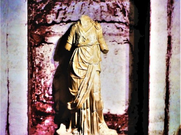 Camins en Femení: ruta cultural sobre la historia y el legado de las mujeres valencianas con CaminArt