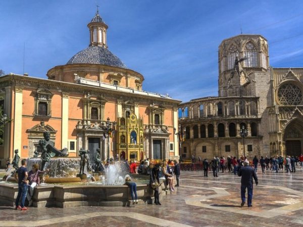 Ruta Centro Valencia Plaza Virgen Basílica y Fuente Turia